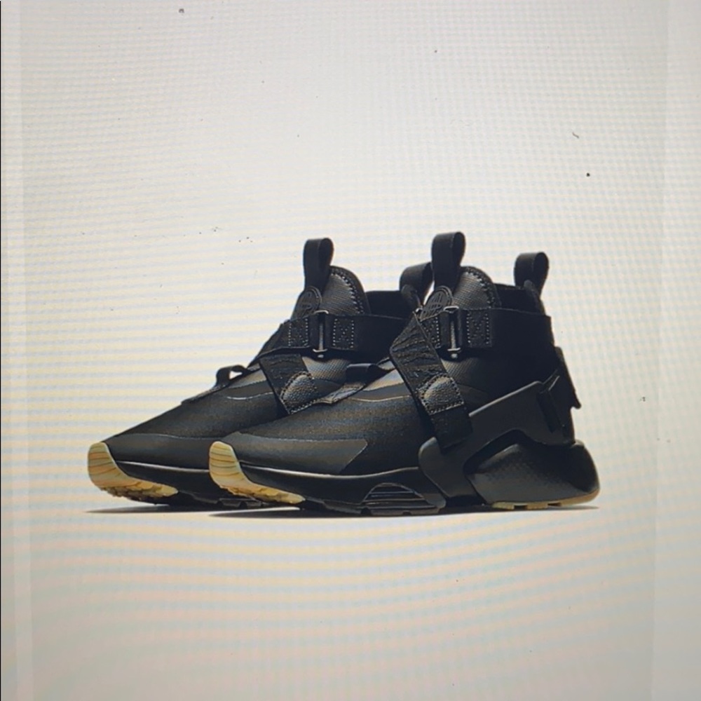 NIKE AIR Huarache City Sneakers
